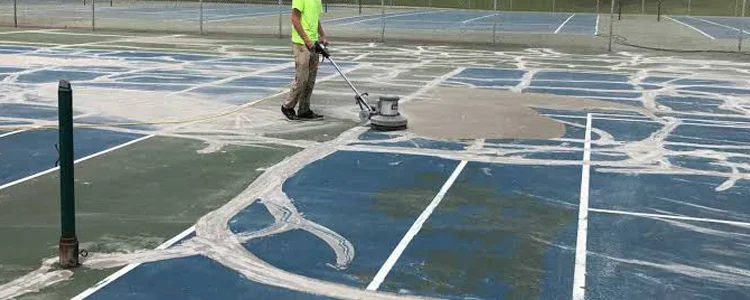Renovasi lapangan olahraga