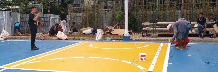 Proses repair lapangan basket NusaManik